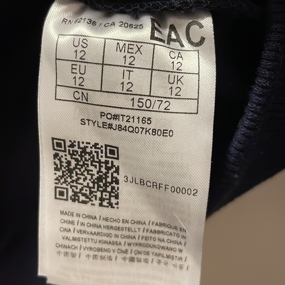 Guess sweatshirt - Picture 6 of 6